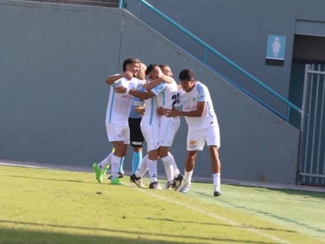 חגיגה גדולה. שחקני אום אל פאחם (דאפר מחאמיד)